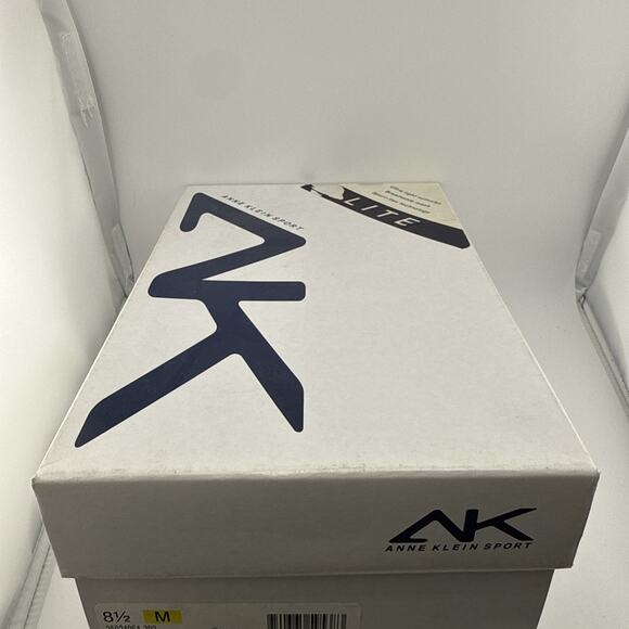 Anne Klein AK Sport Women's Guard less Slip-on Shoes Sneaker Red Size 8.5 NWB - Picture 9 of 9